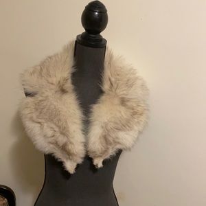 fur collar